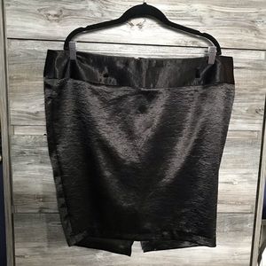 Torrid black fitted satin skirt Size 18